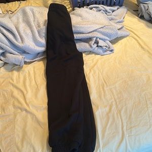 These are black H&M sweatpants in a size small
